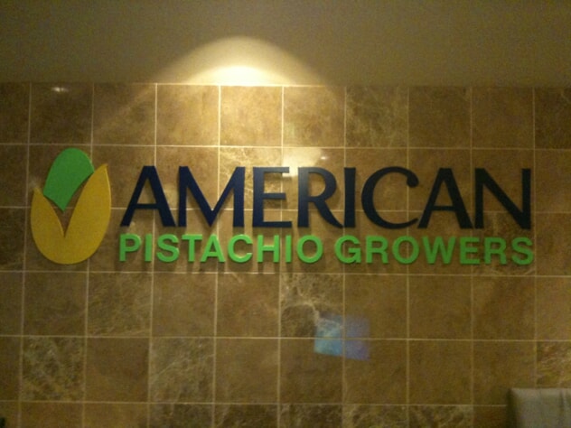 Dimensional & Routed Signs